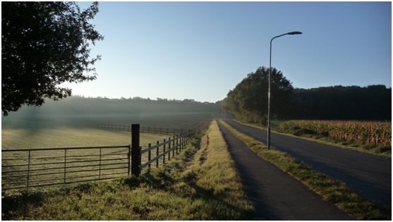 Hessenweg nu (geasfalteerd) omhoog de Goudsberg op